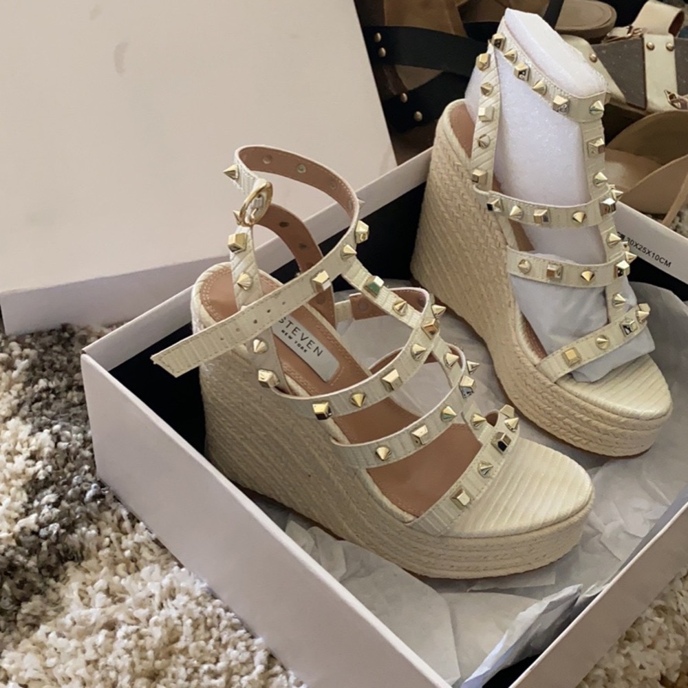 Steve Madden Sallina Wedges